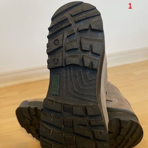 Ladies 7 wide LL Bean Hiking Boots - Like new! - Picture 4 of 4